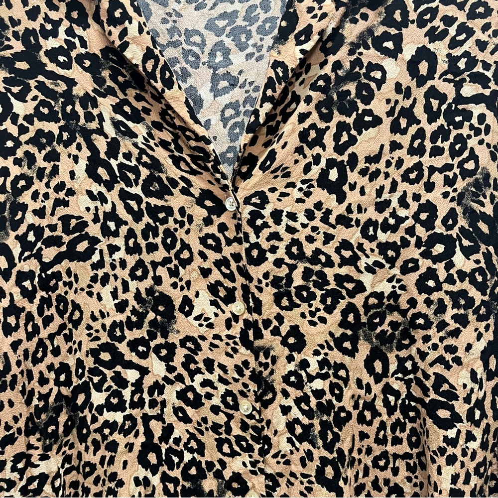 Aritzia Wilfred Emmeline Leopard Print Blouse - Picture 6 of 12